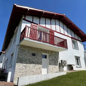 Appartement Ustaritz, 3 Pièces, 4 Personnes - Fr-1-495-7 Ustaritz